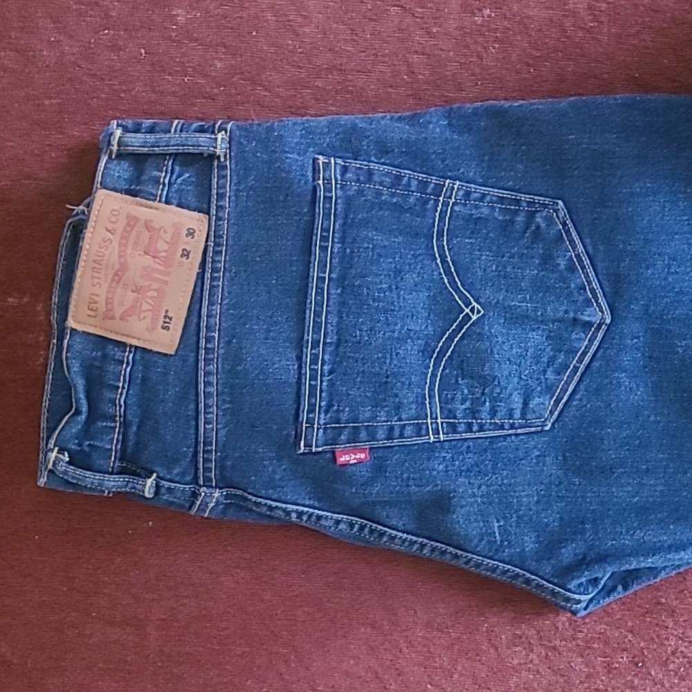 Levi 512 W32 L30